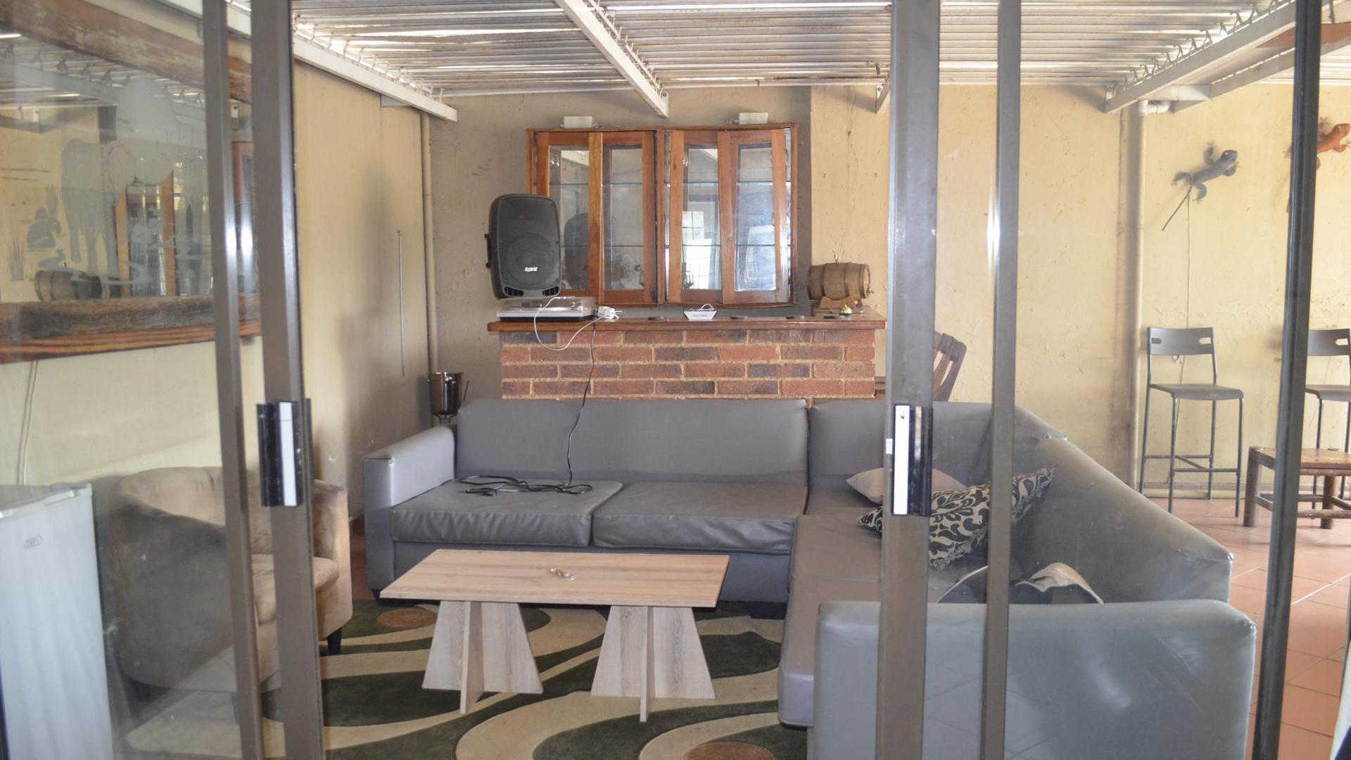 Entertainment of property in Strubensvallei