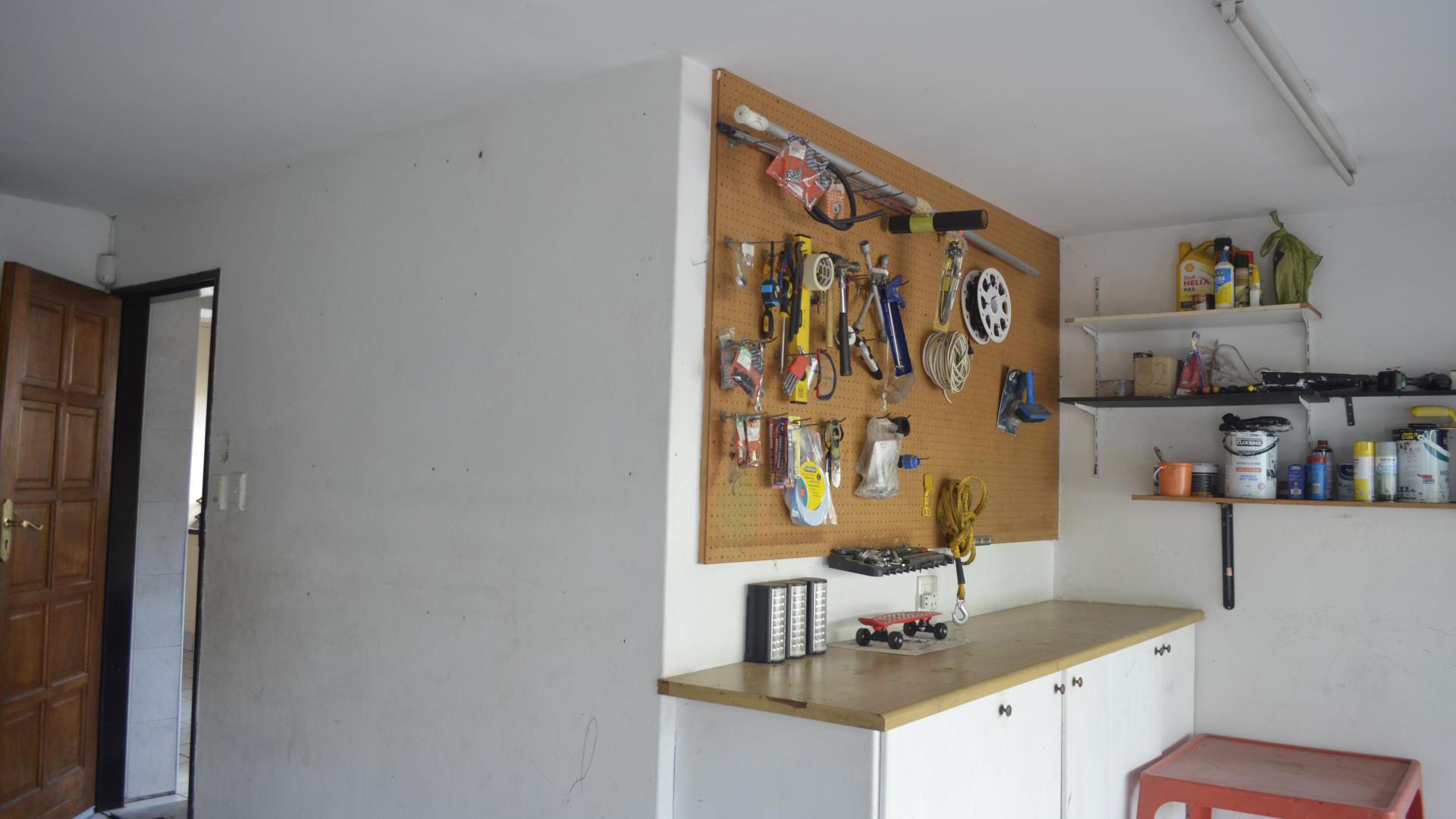 Spaces of property in Strubensvallei