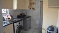 Scullery of property in Strubensvallei