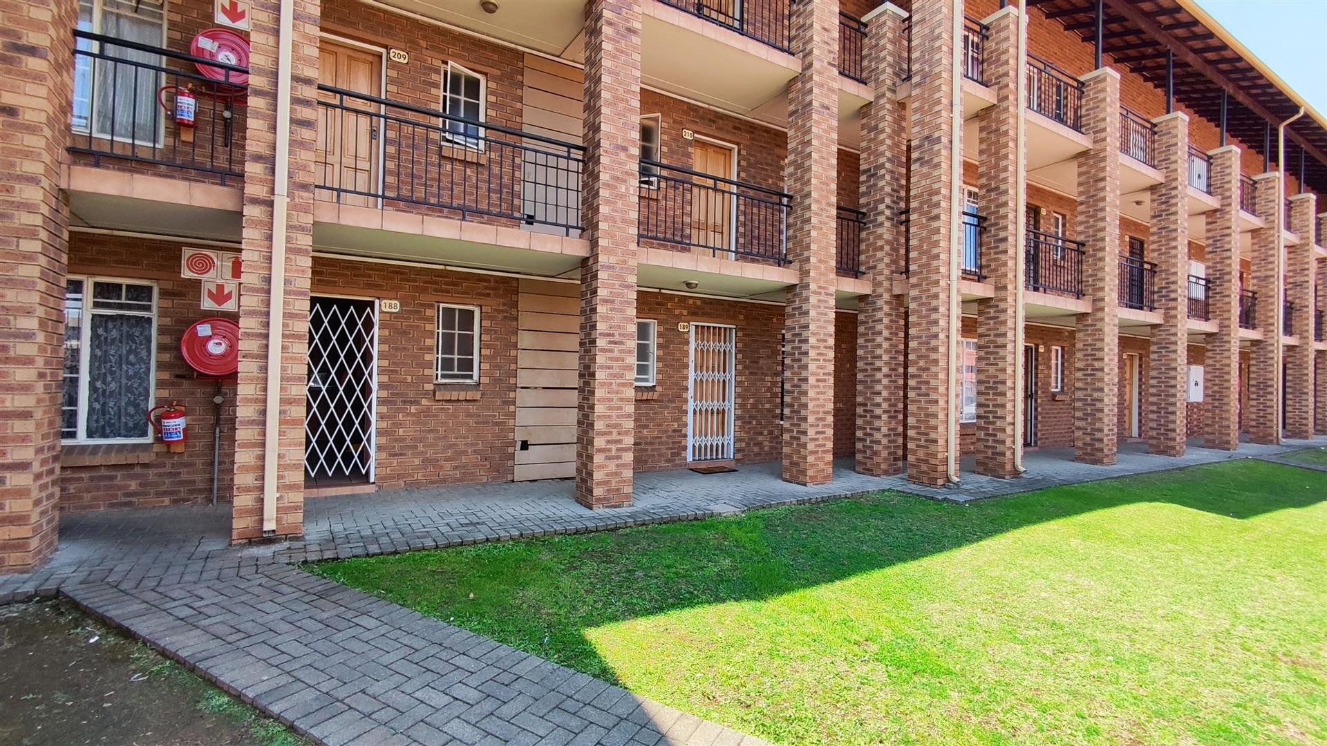 Front View of property in Comet