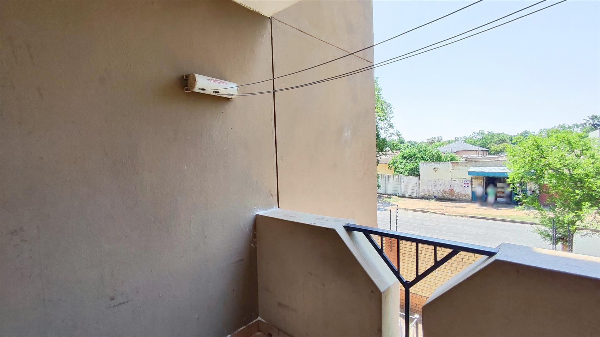 Balcony - 4 square meters of property in Comet