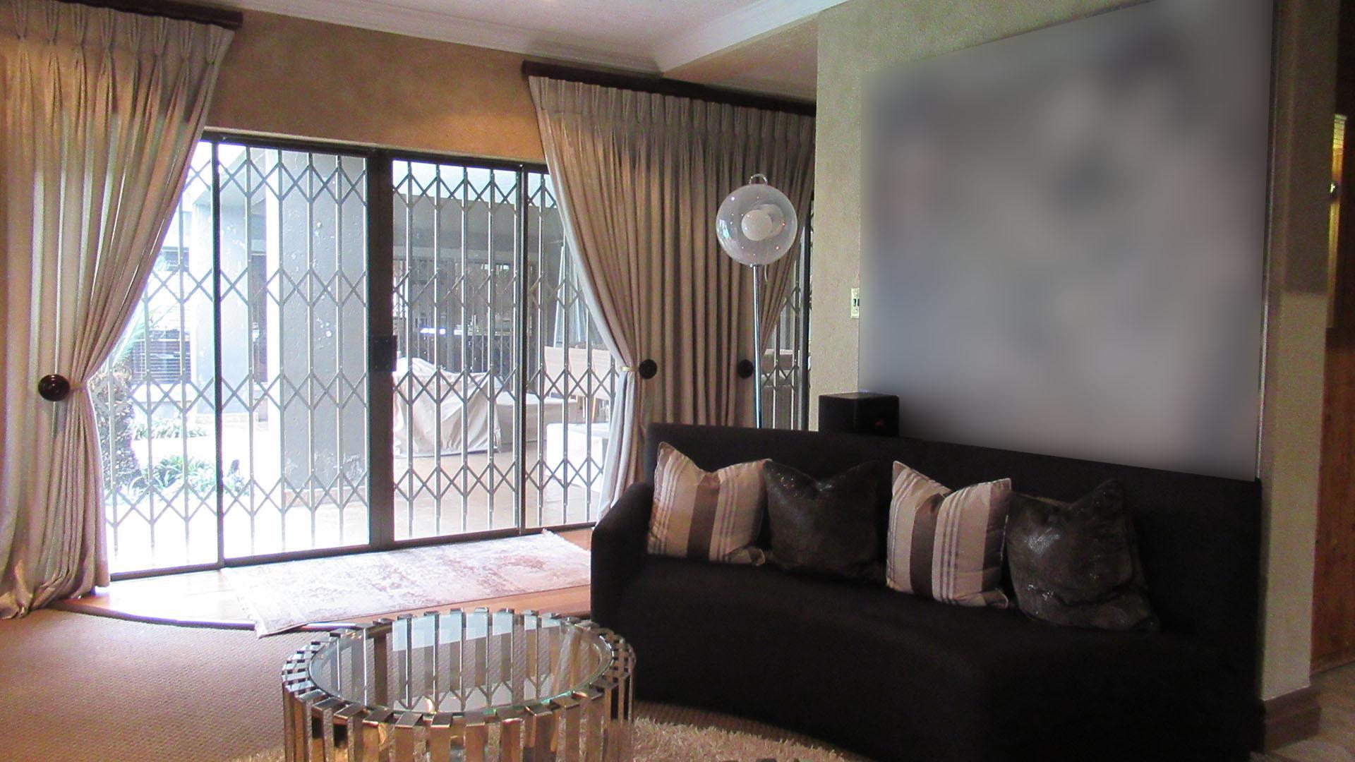 TV Room of property in Ruimsig