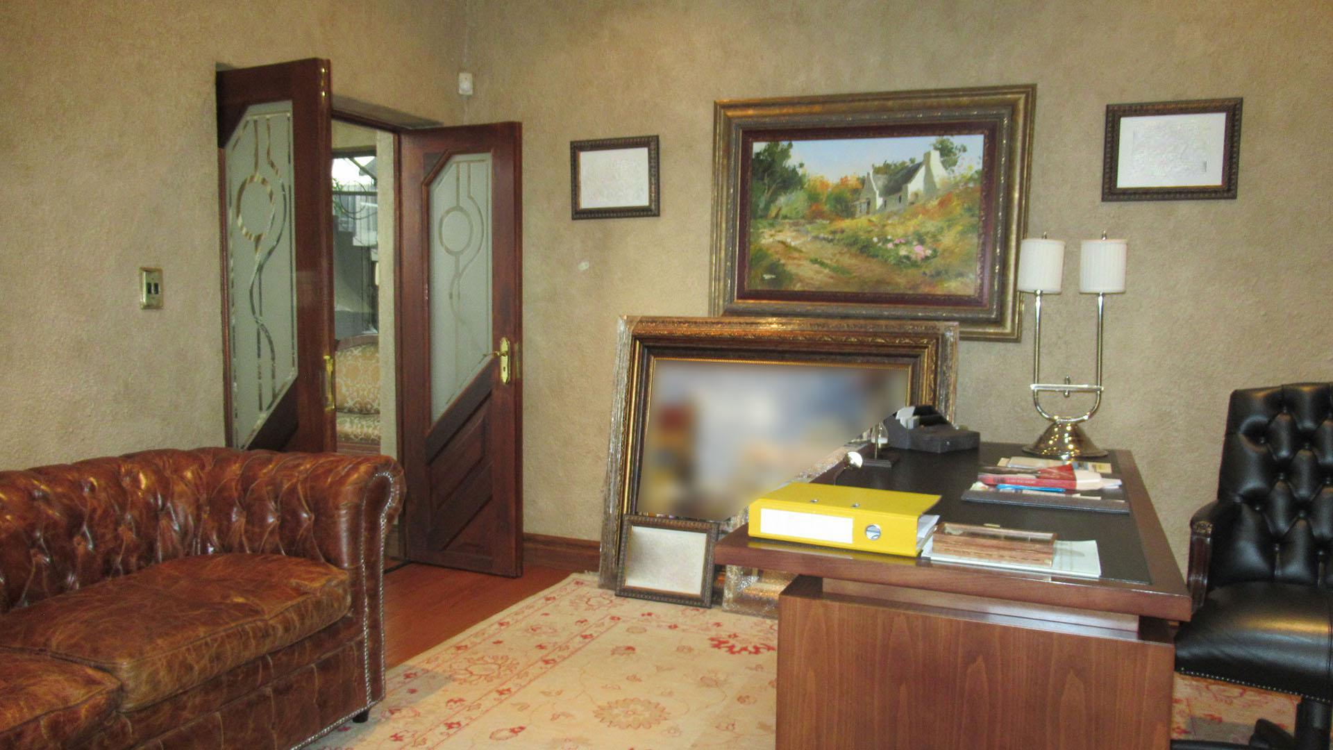 Study - 42 square meters of property in Ruimsig