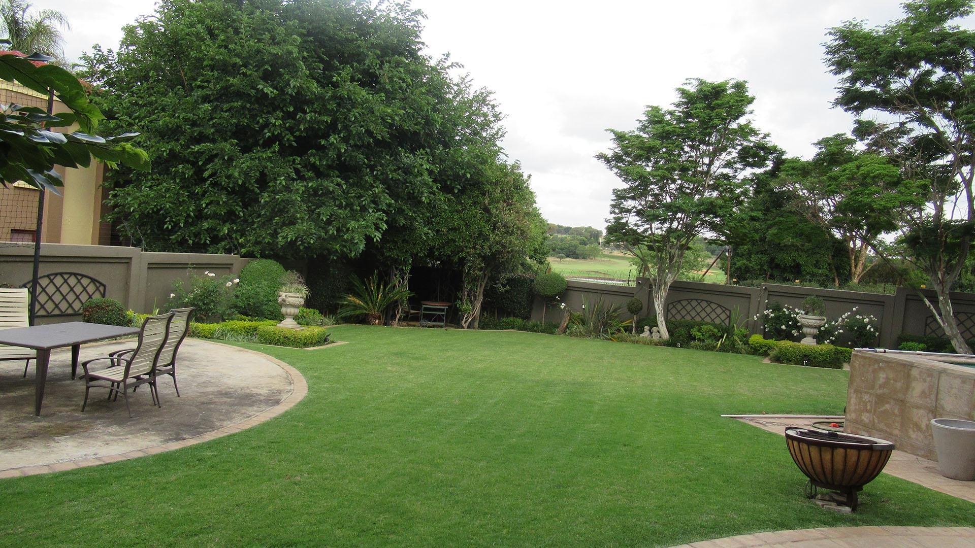 Backyard of property in Ruimsig