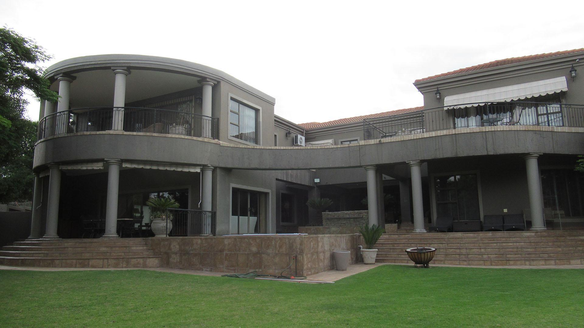 Backyard of property in Ruimsig