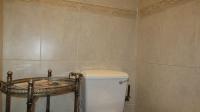 Guest Toilet - 8 square meters of property in Ruimsig