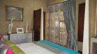 Bed Room 1 - 50 square meters of property in Ruimsig