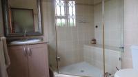 Bathroom 3+ - 18 square meters of property in Ruimsig