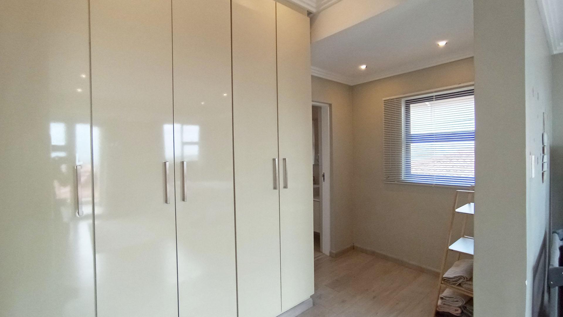 Spaces - 52 square meters of property in Umhlanga Rocks