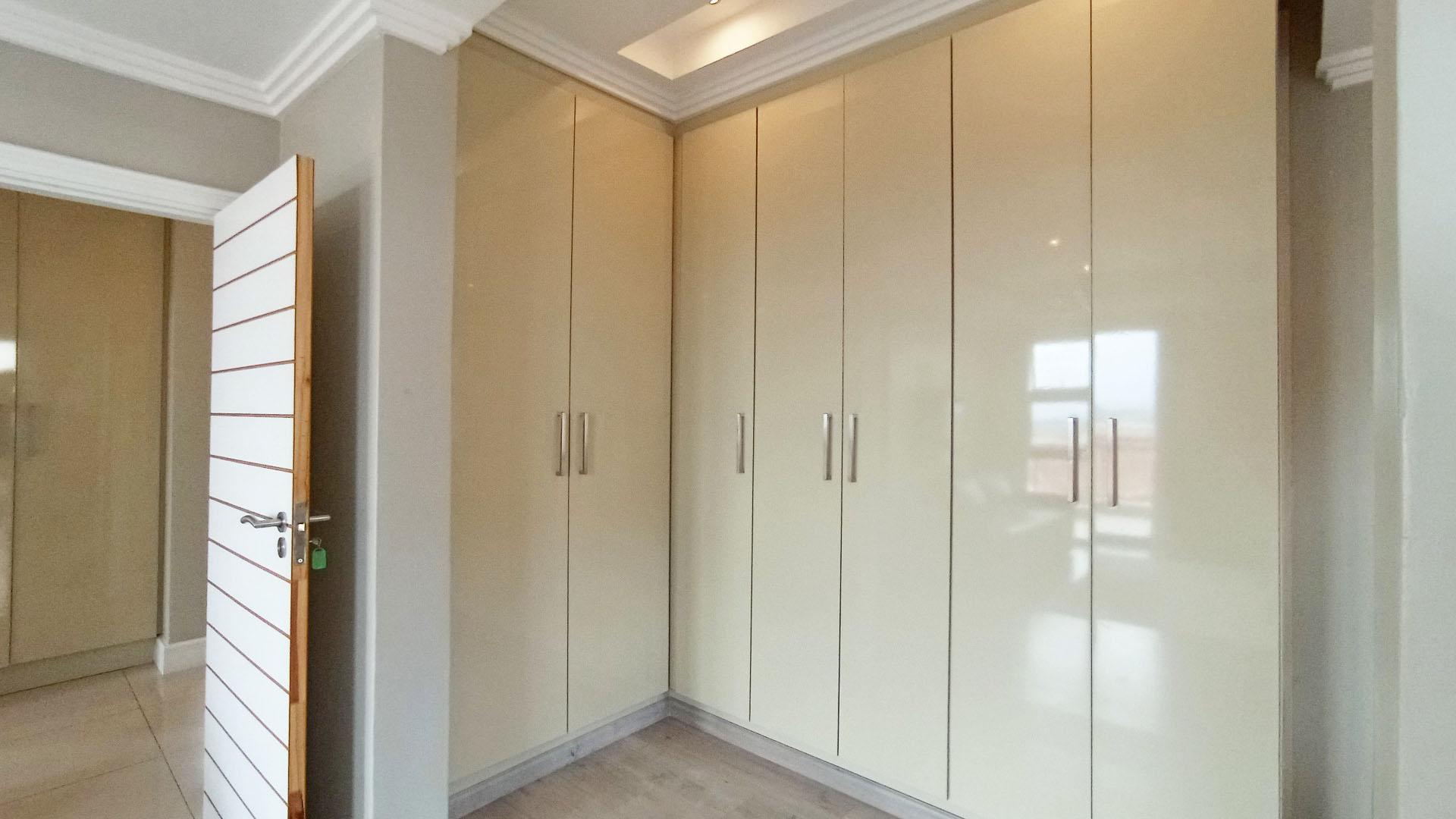 Spaces - 52 square meters of property in Umhlanga Rocks