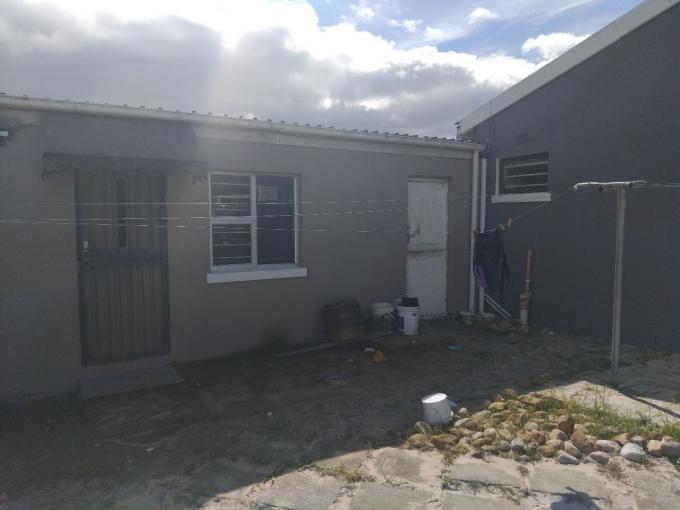 1 Bedroom Open Plan Bachelor/Studio Apartment to Rent in Weltevreden Valley - Property to rent - MR691186