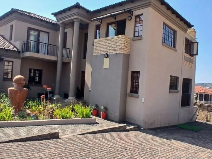 4 Bedroom House for Sale For Sale in Stonehenge - MR691211
