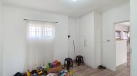 Bed Room 2 - 18 square meters of property in Chatsworth - KZN