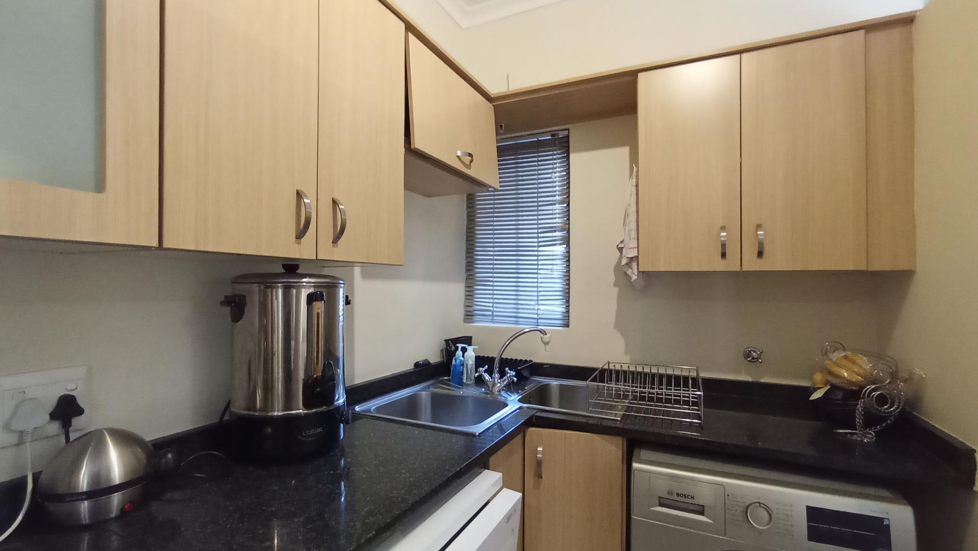 Kitchen - 9 square meters of property in Beverley