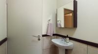 Bathroom 1 - 4 square meters of property in Beverley