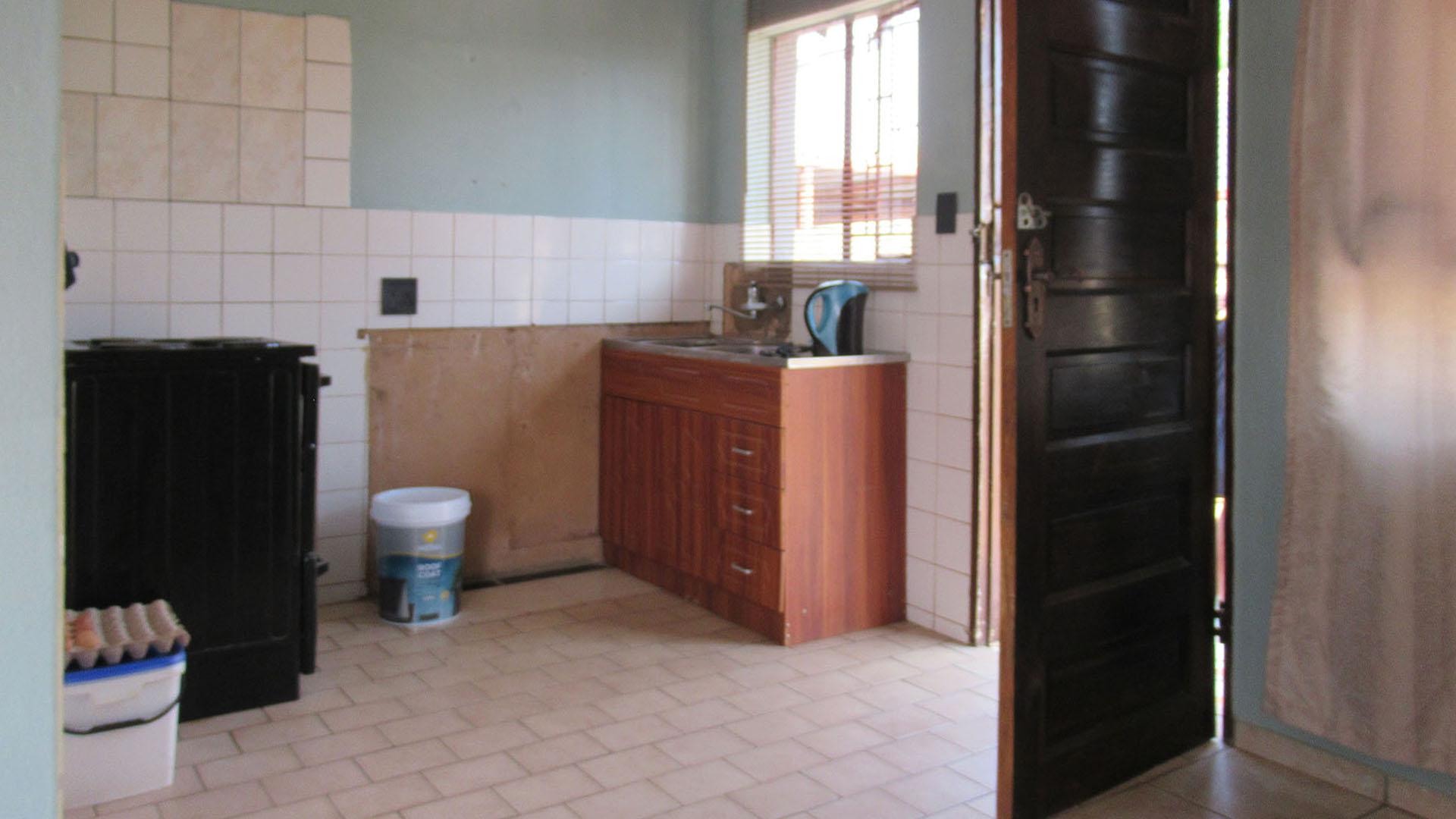 Dining Room - 6 square meters of property in Toekomsrus