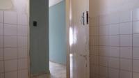 Bathroom 1 - 4 square meters of property in Toekomsrus