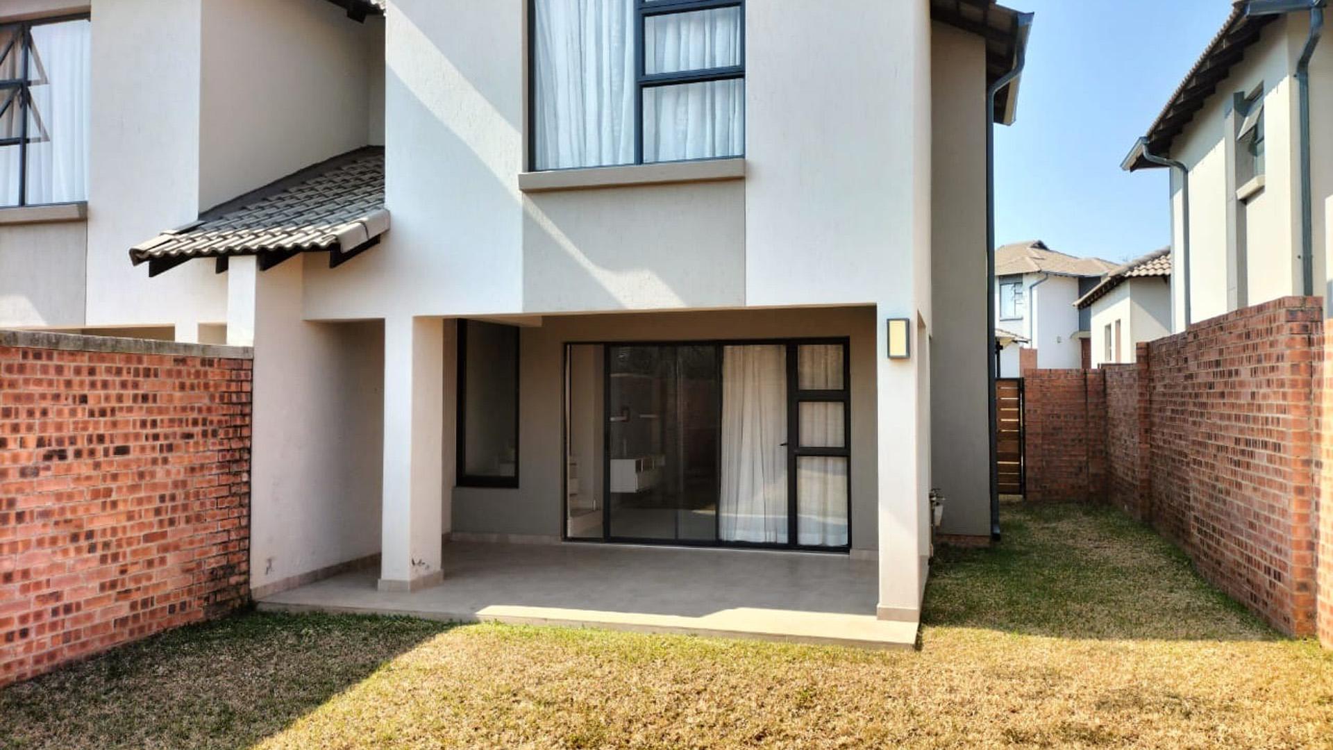 Backyard of property in Stonehenge