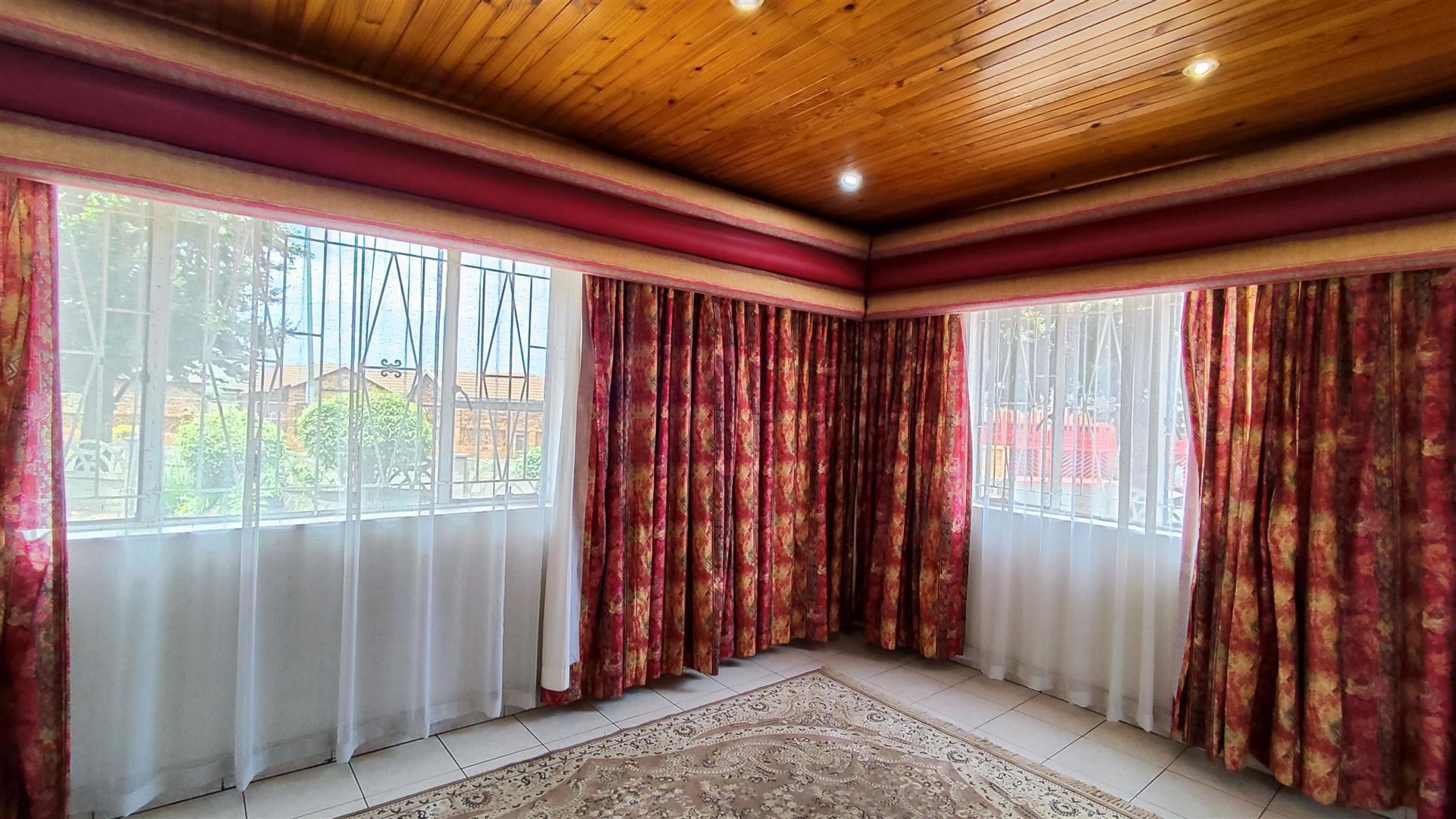 TV Room - 16 square meters of property in Bakerton