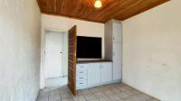 Bed Room 1 - 14 square meters of property in Bakerton