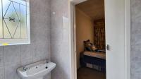 Bathroom 1 - 6 square meters of property in Bakerton