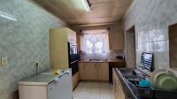 Kitchen - 13 square meters of property in Bakerton