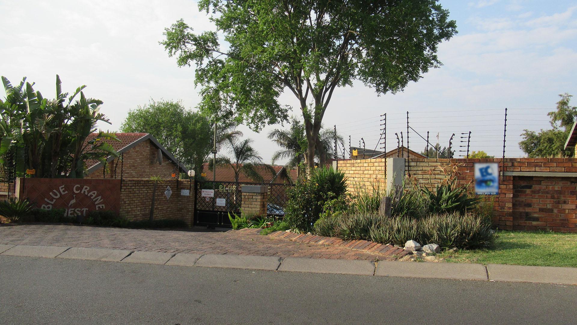 Front View of property in Wilgeheuwel 