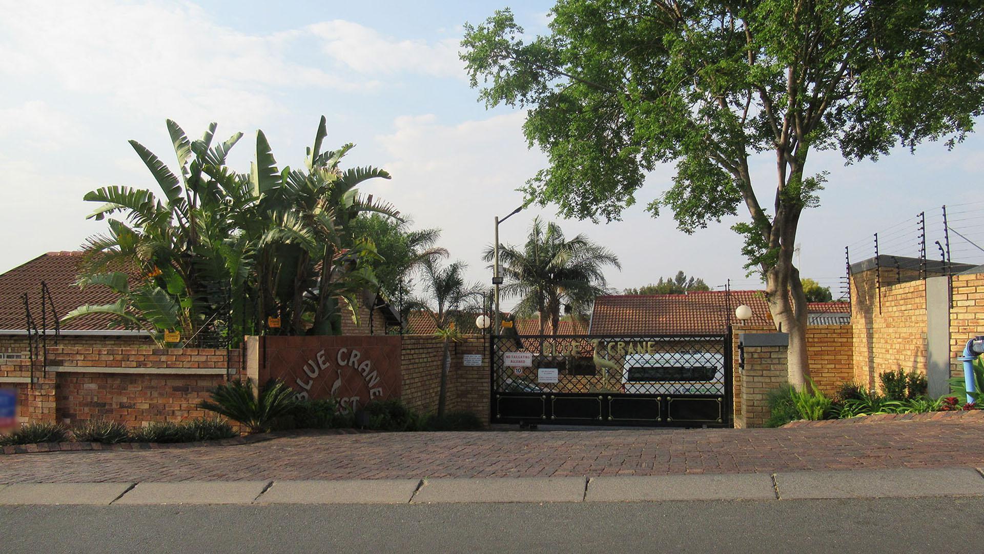 Front View of property in Wilgeheuwel 