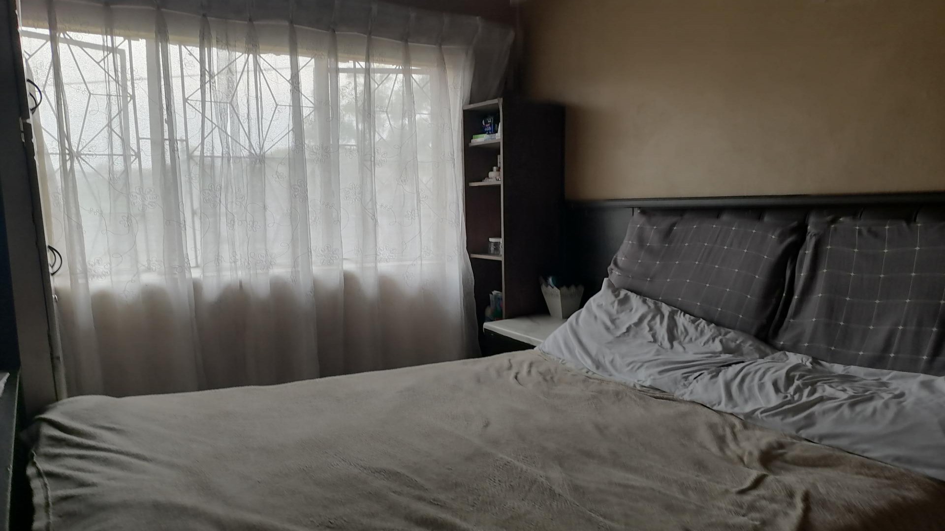 Bed Room 1 of property in Chatsworth - KZN