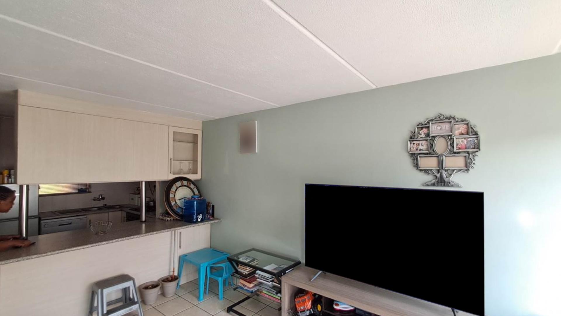 Lounges of property in Alan Manor