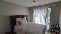 Main Bedroom of property in Alan Manor
