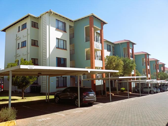 2 Bedroom Apartment for Sale For Sale in Greenstone Hill - MR691315