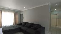 Lounges - 25 square meters of property in Greymont
