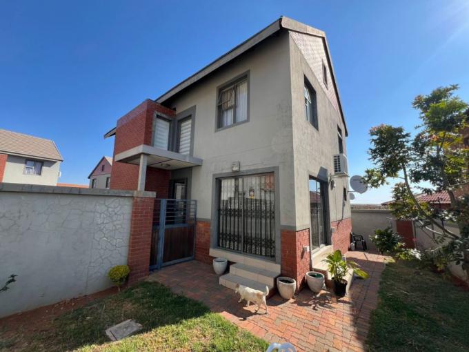 3 Bedroom Simplex for Sale For Sale in Bendor - MR691341