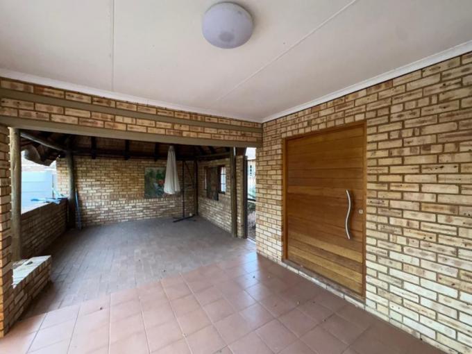 3 Bedroom House for Sale For Sale in Safarituine - MR691358