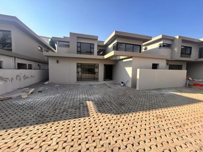 4 Bedroom Simplex for Sale For Sale in Houghton Estate - MR691373
