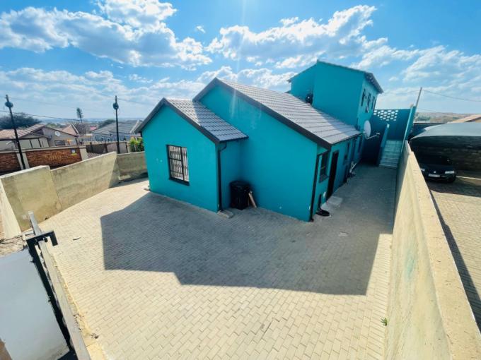4 Bedroom House for Sale For Sale in Devland - MR691399