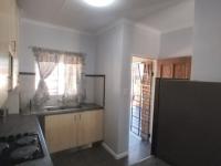  of property in Die Hoewes