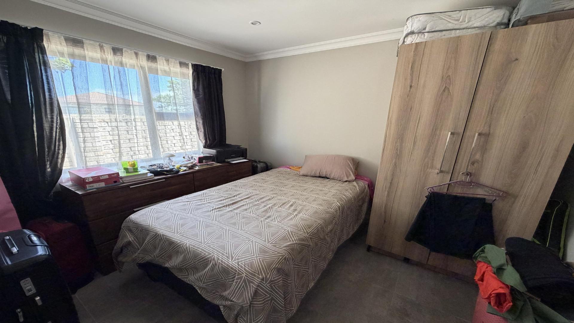 Bed Room 2 of property in Lorraine