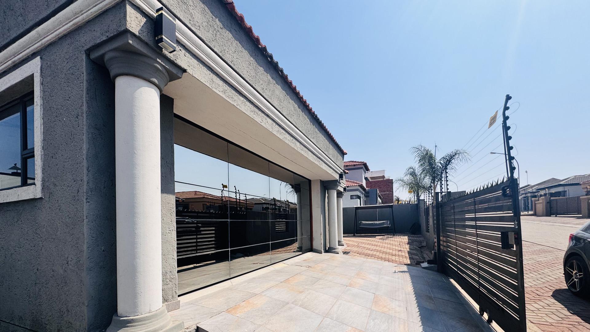 Front View of property in Polokwane