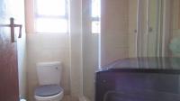 Bathroom 1 - 6 square meters of property in Vanderbijlpark