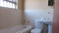 Main Bathroom - 4 square meters of property in Vanderbijlpark