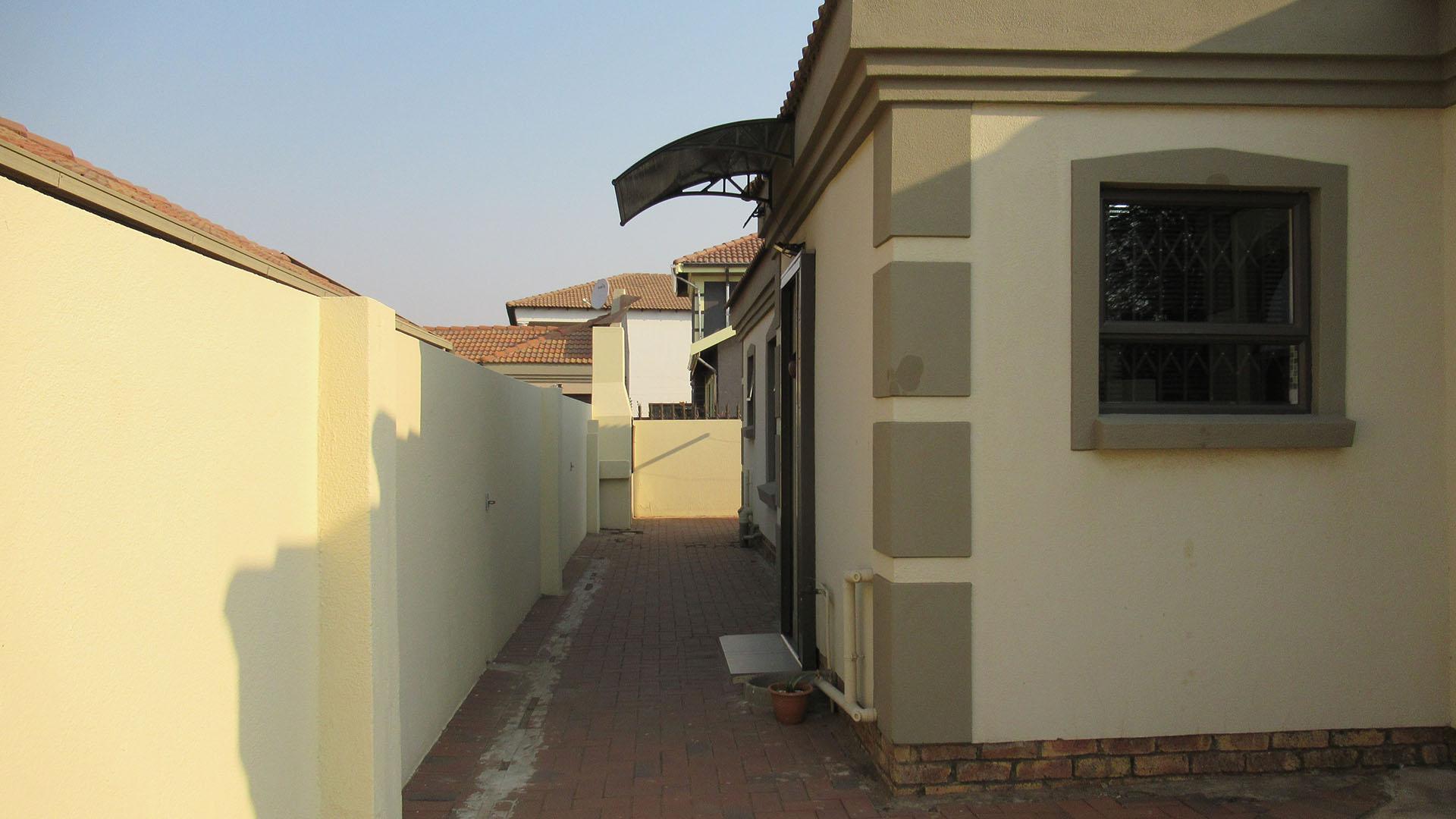 Backyard of property in Roodekop