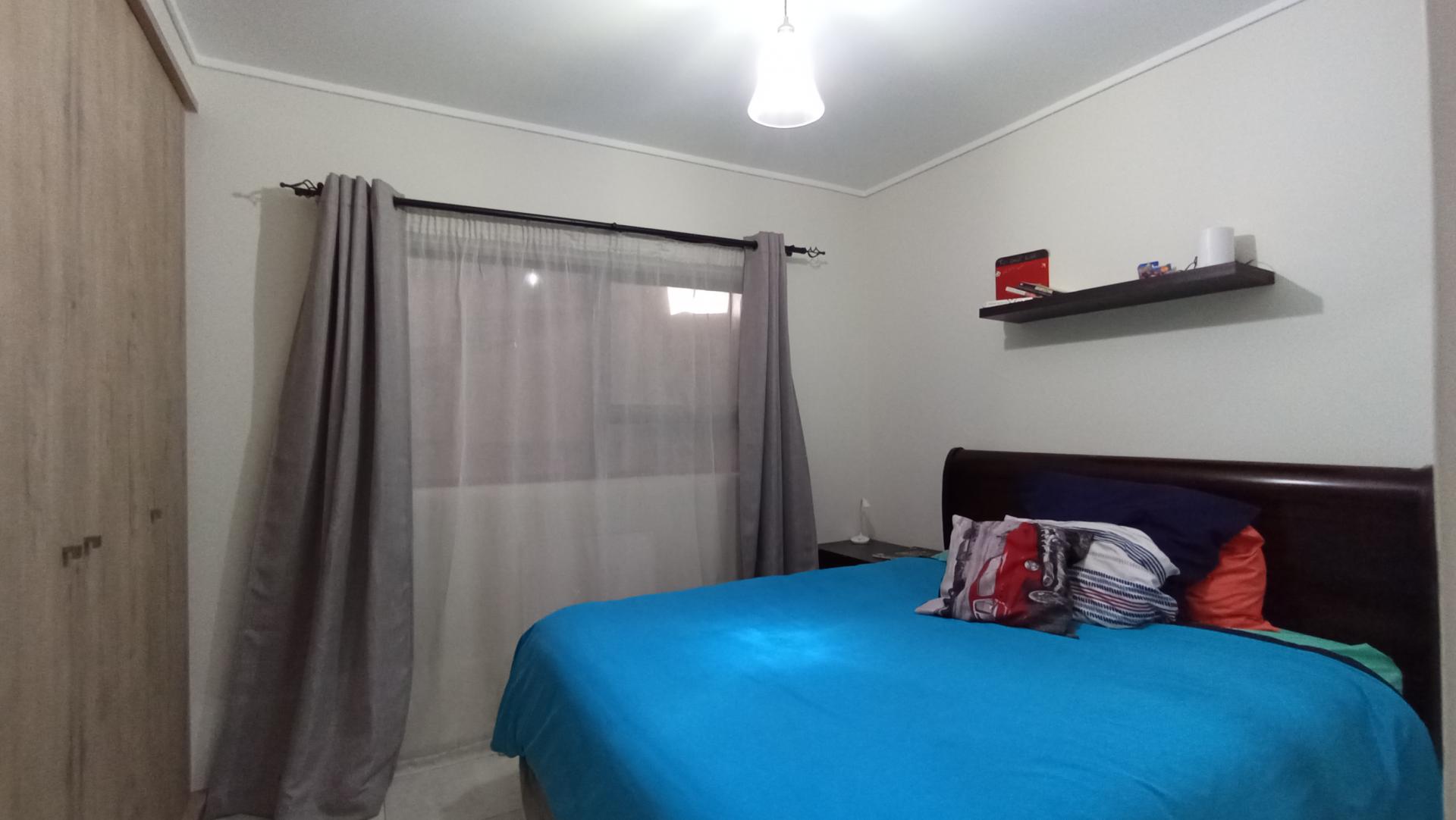 Bed Room 3 - 12 square meters of property in Noordhang