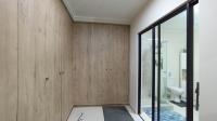 Main Bedroom - 33 square meters of property in Noordhang