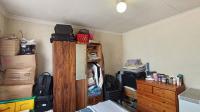Bed Room 2 - 12 square meters of property in Bonela