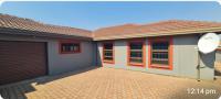 3 Bedroom 2 Bathroom Freehold Residence for Sale for sale in Elandspoort
