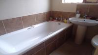Bathroom 1 of property in Soshanguve