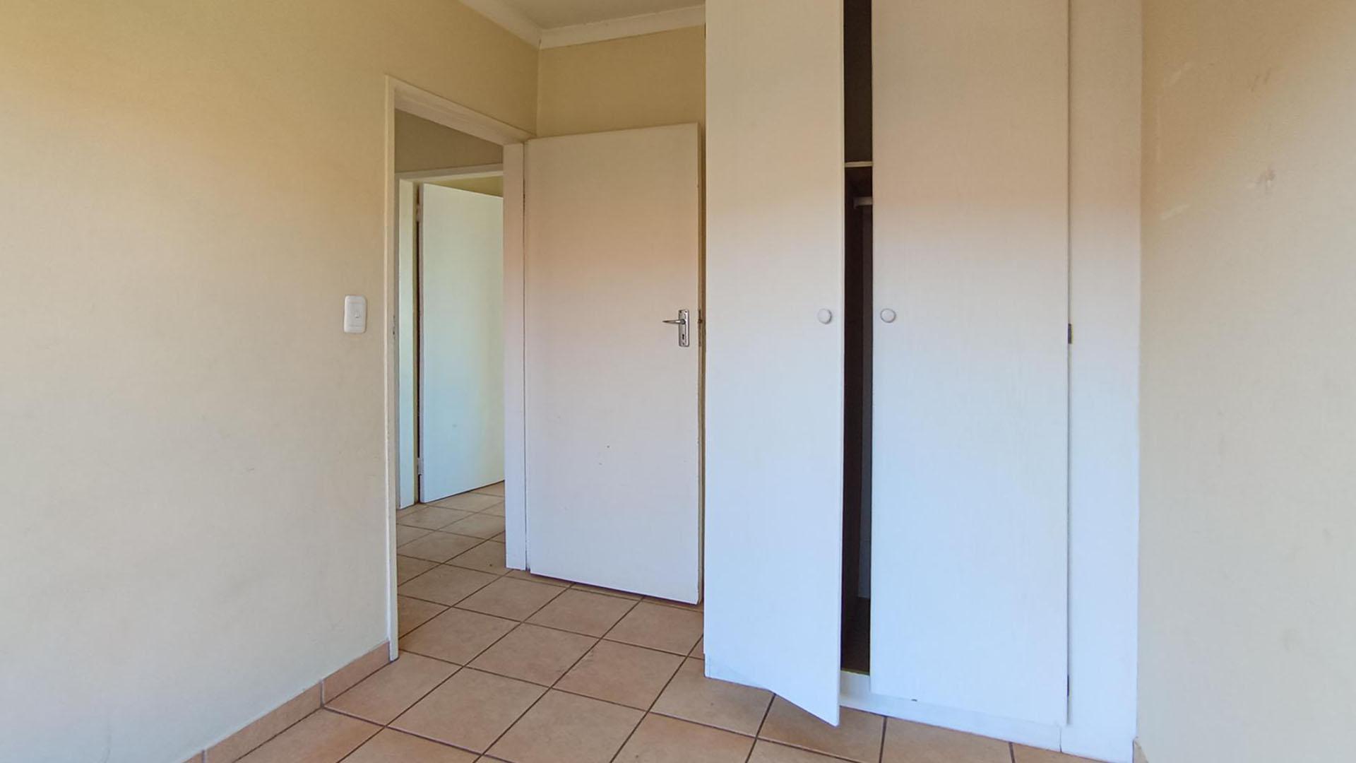 Bed Room 2 - 9 square meters of property in Clarina