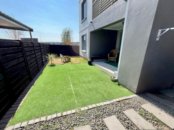 3 Bedroom Apartment for Sale For Sale in Modderfontein - MR691570